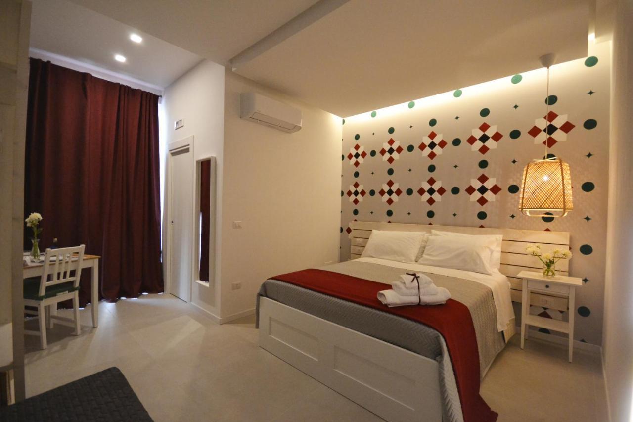 B&B Donna Marisa Pompei Bagian luar foto